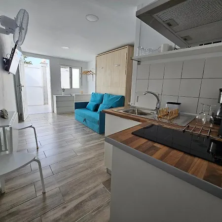Apartmán El Caramelito 2 Estudio Con Cama Abatible *